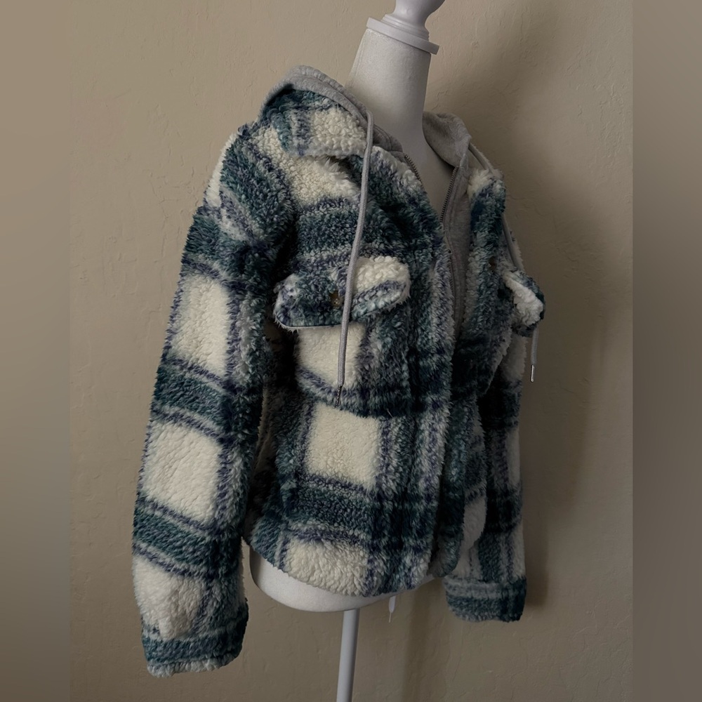 Soft sherpa jacket - Picture 3 of 5